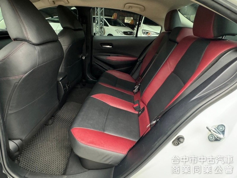 2020 GR Altis 油電 跑七萬