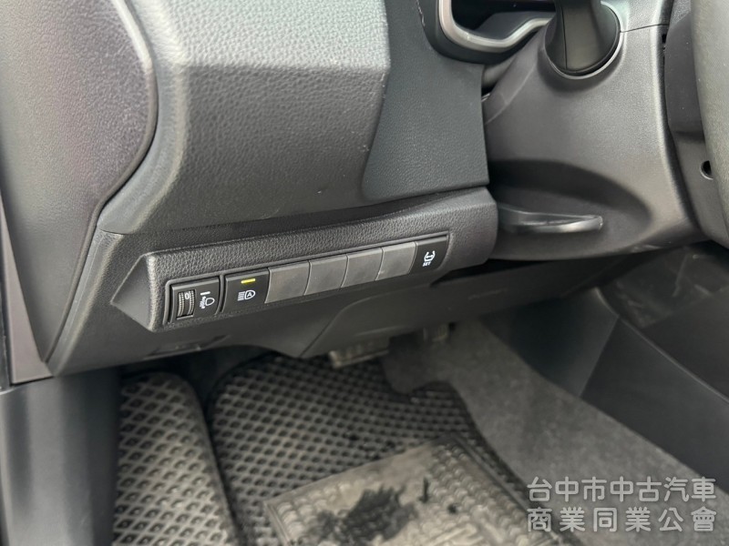 2020 GR Altis 油電 跑七萬