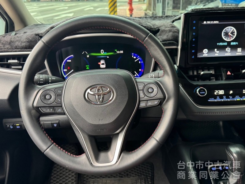 2020 GR Altis 油電 跑七萬