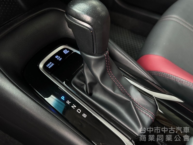 2020 GR Altis 油電 跑七萬