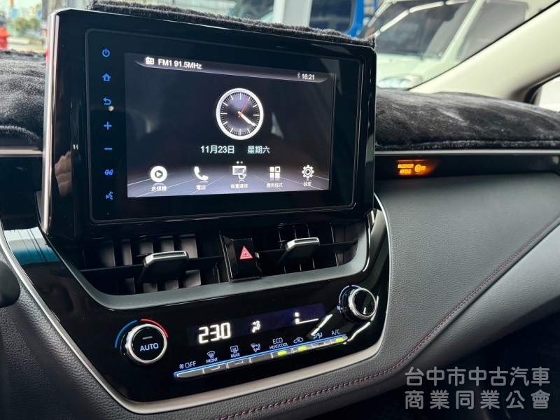 2020 GR Altis 油電 跑七萬