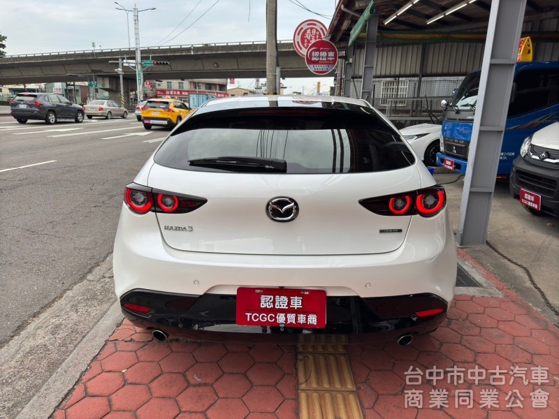 2022 Mazda3 最頂級 Bose音響