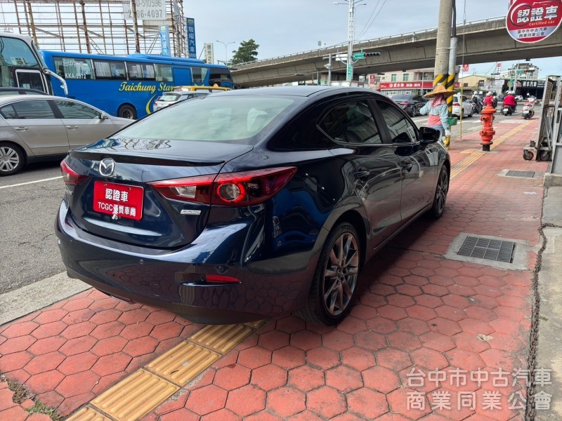 2018 Mazda3 旗艦 Bose 抬顯