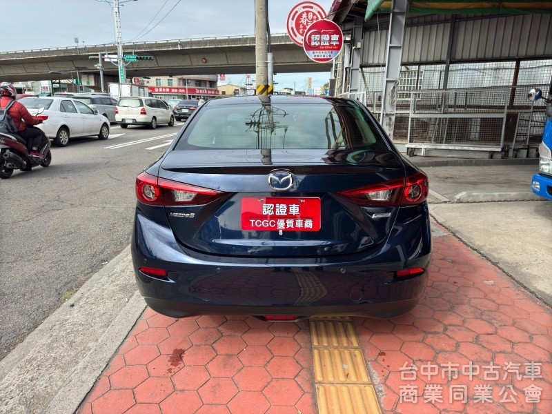 2018 Mazda3 旗艦 Bose 抬顯