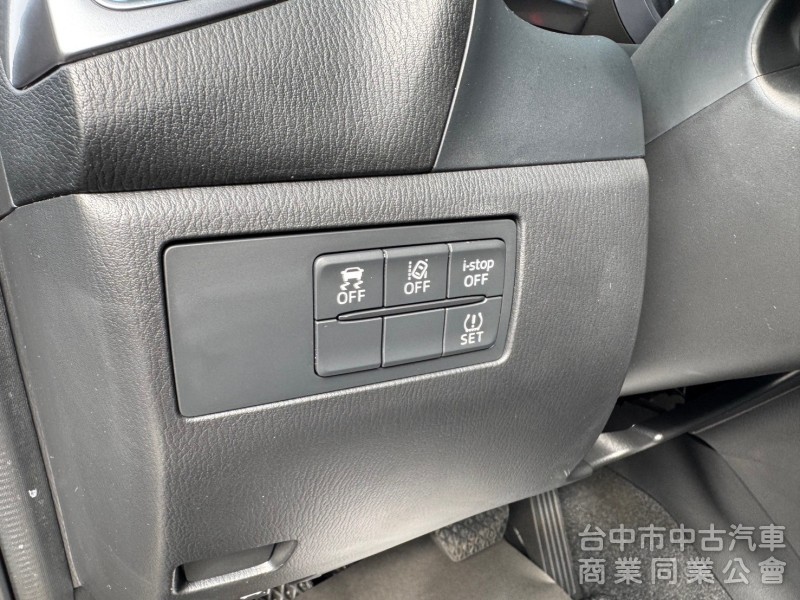 2018 Mazda3 旗艦 Bose 抬顯