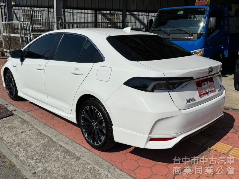 2020 GR Altis 1.8 油電 跑七萬