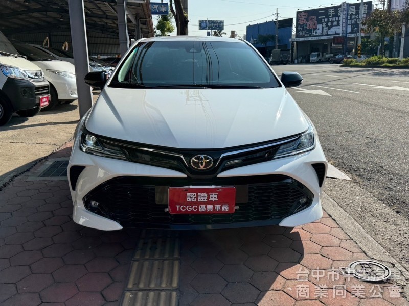 2020 GR Altis 油電 跑九萬