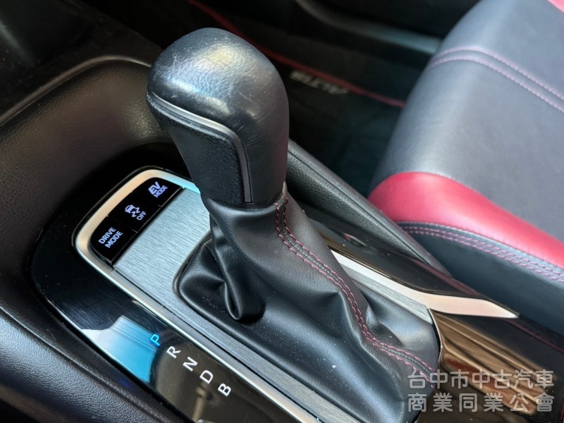 2020 GR Altis 油電 跑九萬