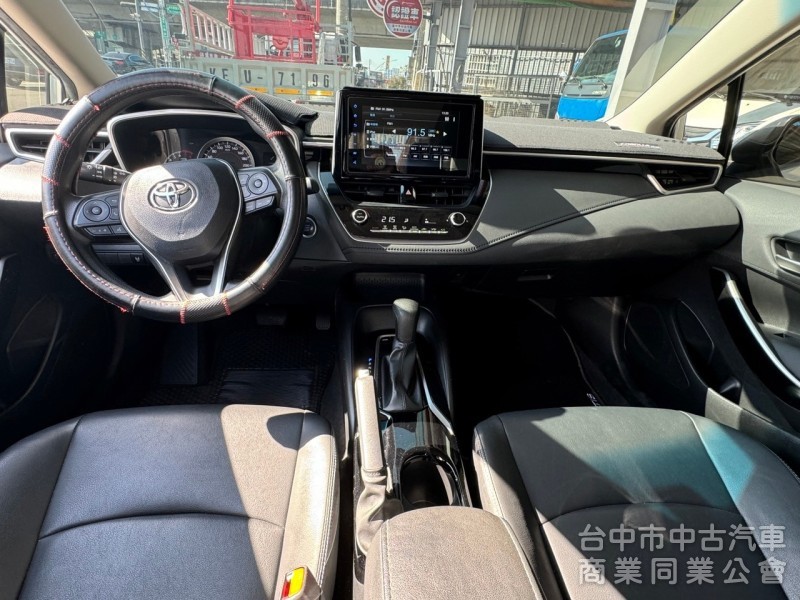 2022 Altis 1.8 尊爵 跑八萬 免鑰匙