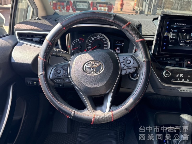 2022 Altis 1.8 尊爵 跑八萬 免鑰匙