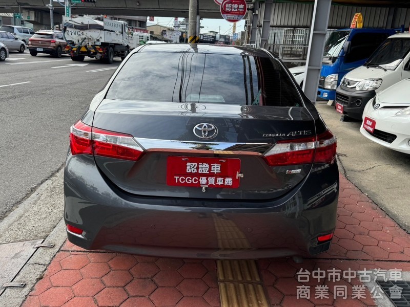 2015 Altis 1.8 S+ 跑六萬