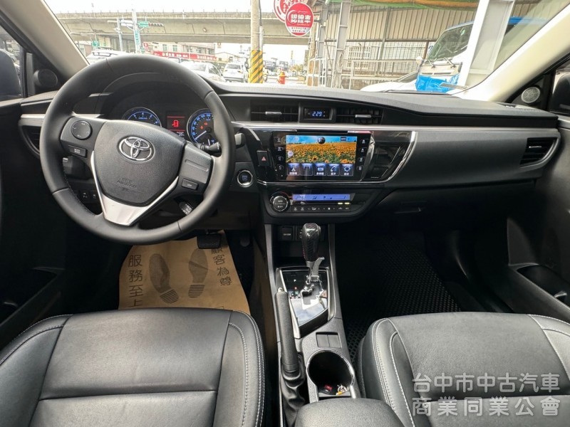 2015 Altis 1.8 S+ 跑六萬