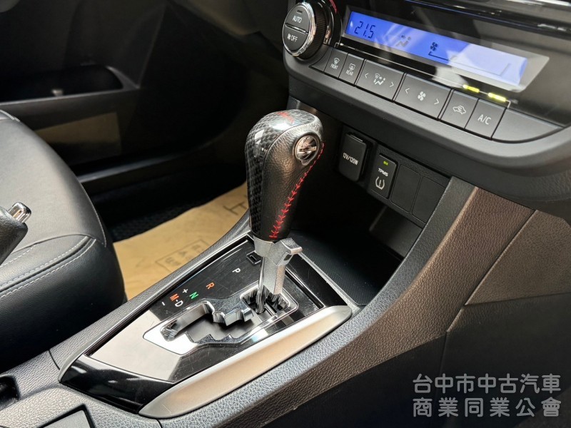 2015 Altis 1.8 S+ 跑六萬