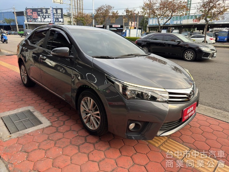 2016 altis 1.8 S+ 跑三萬