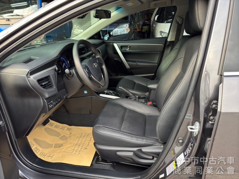 2016 altis 1.8 S+ 跑三萬