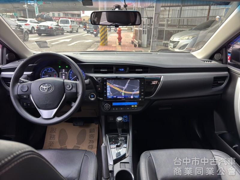 2016 altis 1.8 S+ 跑三萬