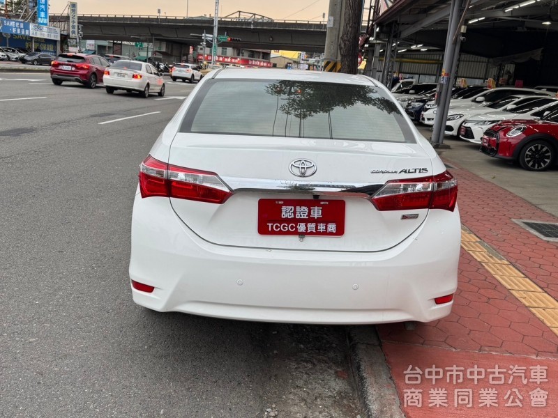 2015 Altis 1.8 S+ 跑四萬 原廠保養