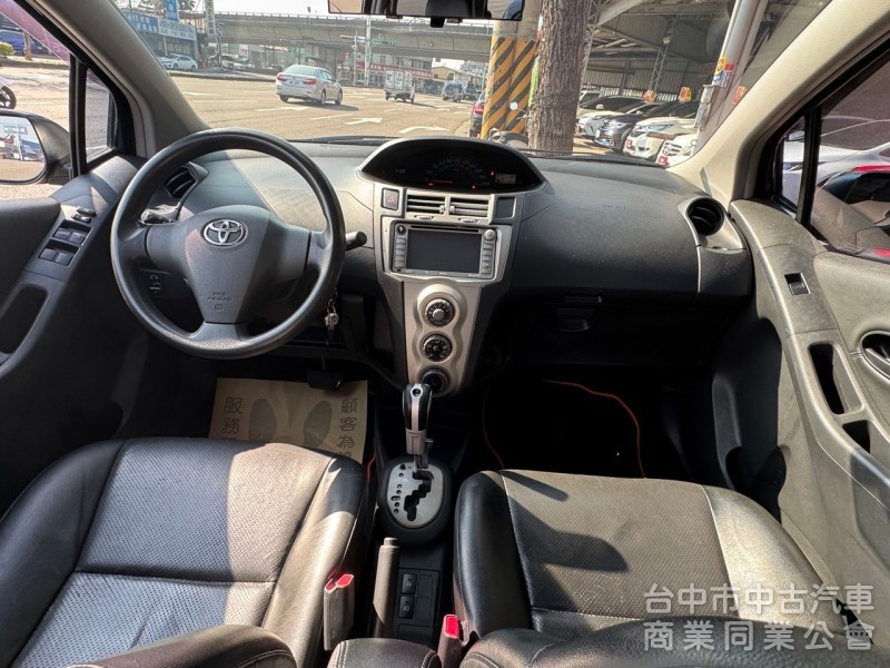 2012 Yaris 1.5 跑十五萬