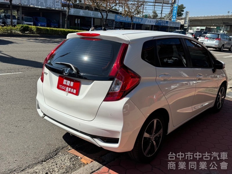 2020 FIT 1.5 S 跑五萬