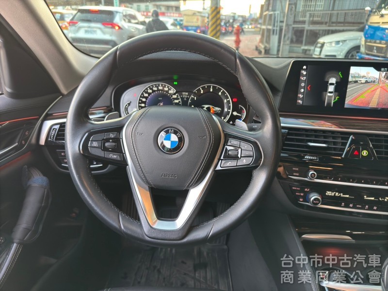 2017 BMW 520i 總代理 跑十二萬公里