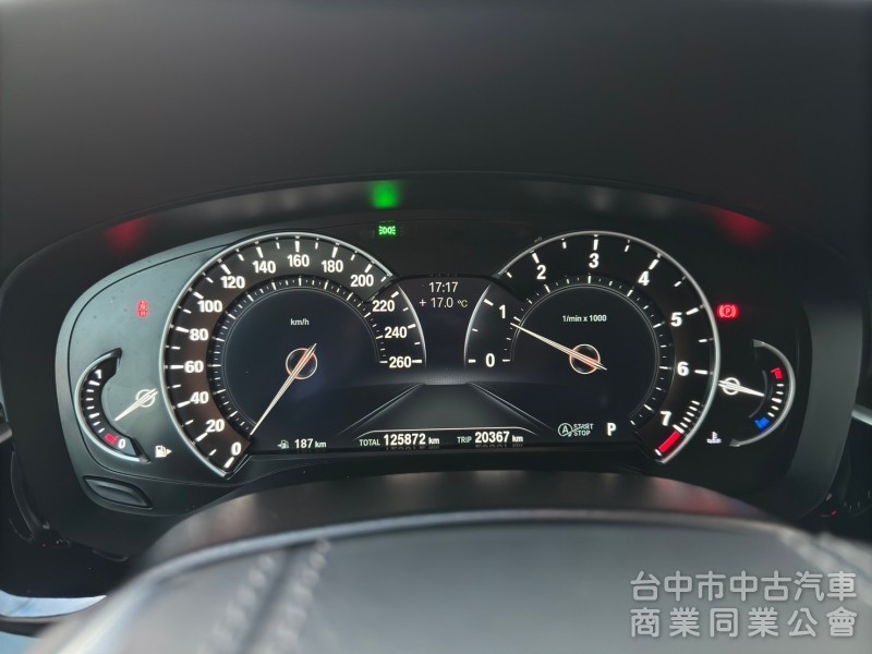 2017 BMW 520i 總代理 跑十二萬公里