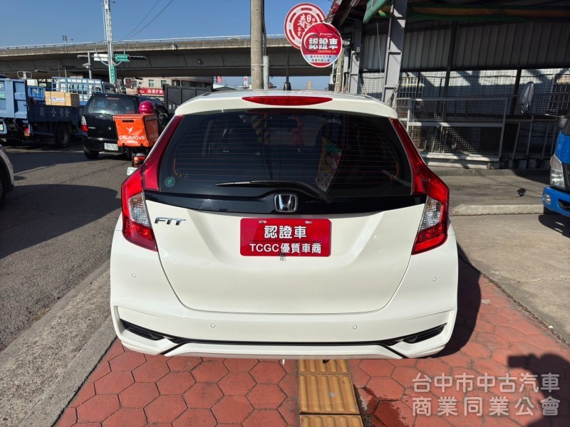 2020 FIT 1.5 S 跑五萬多公里