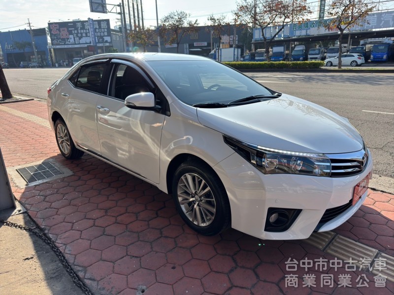 2015 Altis 1.8 跑四萬多 原廠保養