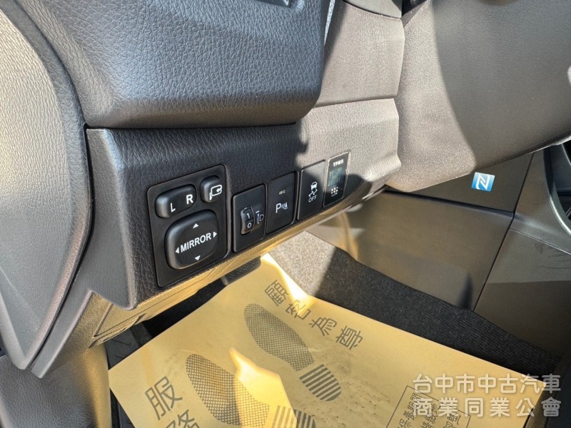 2015 Altis 1.8 跑四萬多 原廠保養