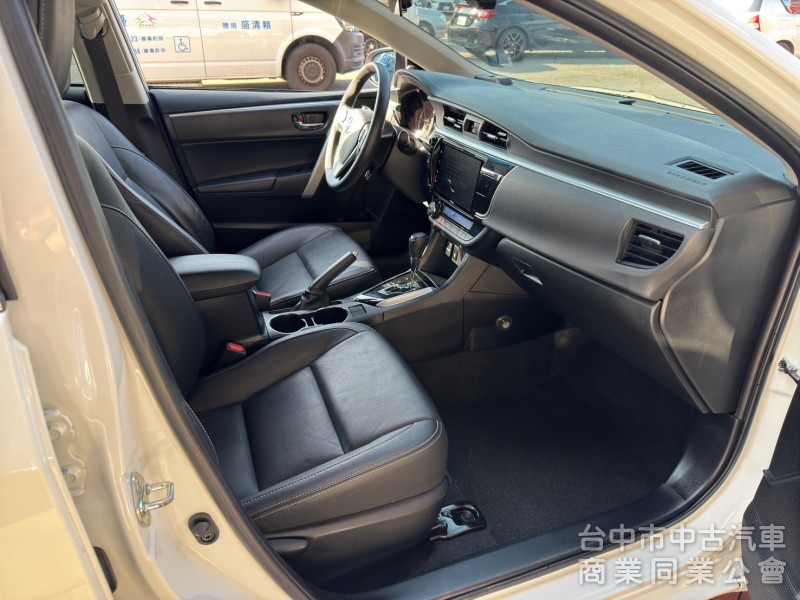 2015 Altis 1.8 跑四萬多 原廠保養