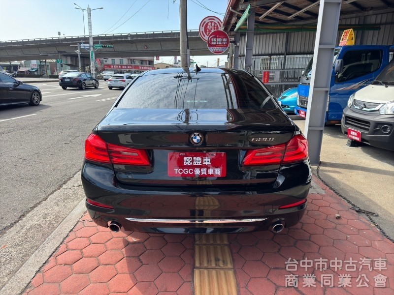 2017 BMW 520i 總代理 摸門 Carplay 大螢幕