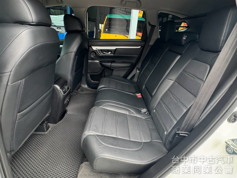 2019 CRV 1.5 VTi-S 跑八萬 原鈑件