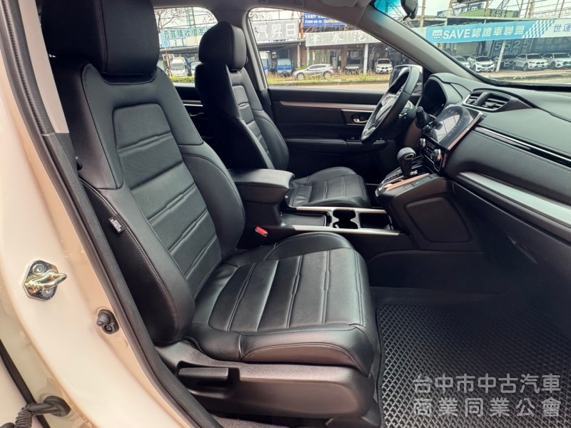 2019 CRV 1.5 VTi-S 跑八萬 原鈑件