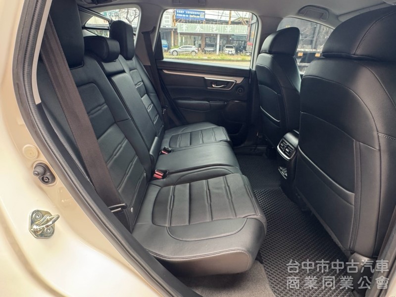 2019 CRV 1.5 VTi-S 跑八萬 原鈑件