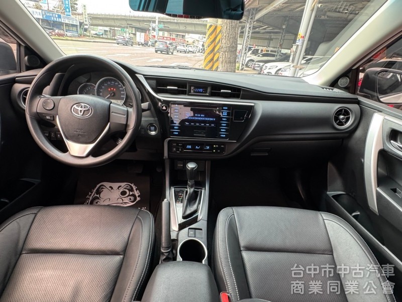 2017 Altis 1.8 經典 跑五萬 免鑰匙