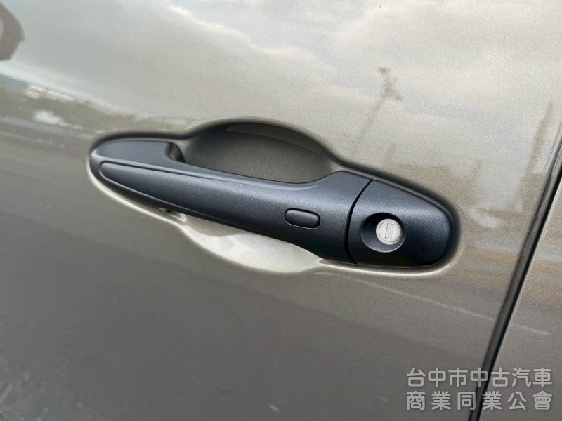 2022/23領 海力士貨車 跑一萬多公里