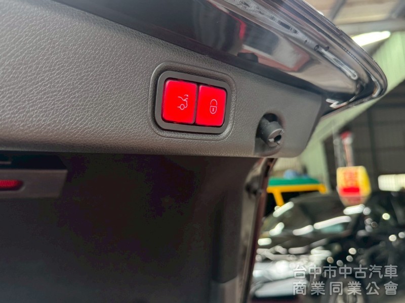 2018 E250 AMG 跑十二萬