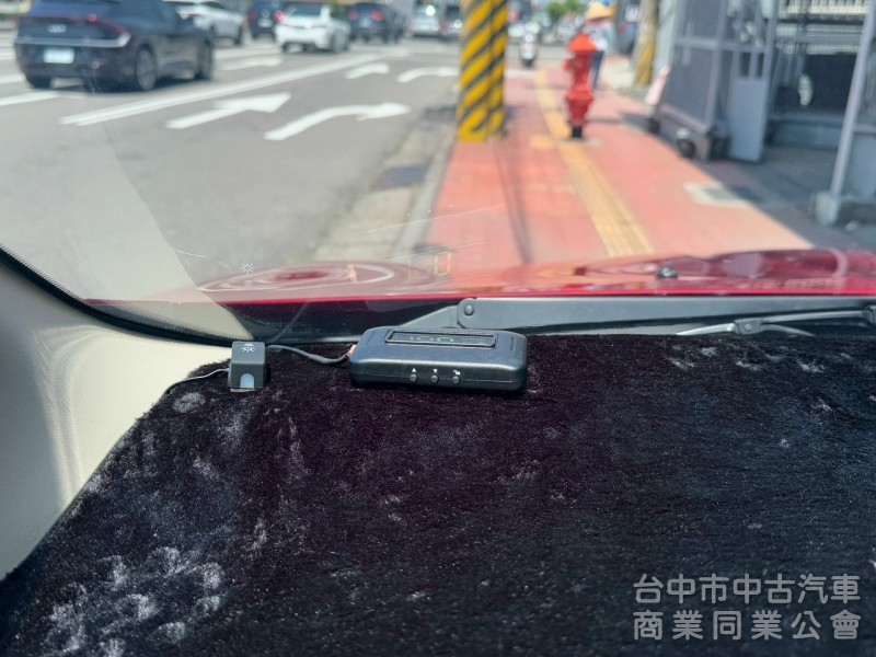 2014 Livina 1.6 跑七萬多