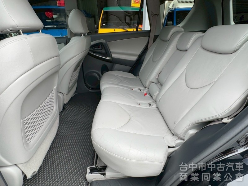 2009 Rav4 2.4 G 跑八萬多公里