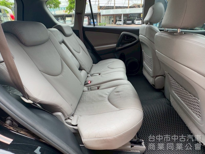 2009 Rav4 2.4 G 跑八萬多公里