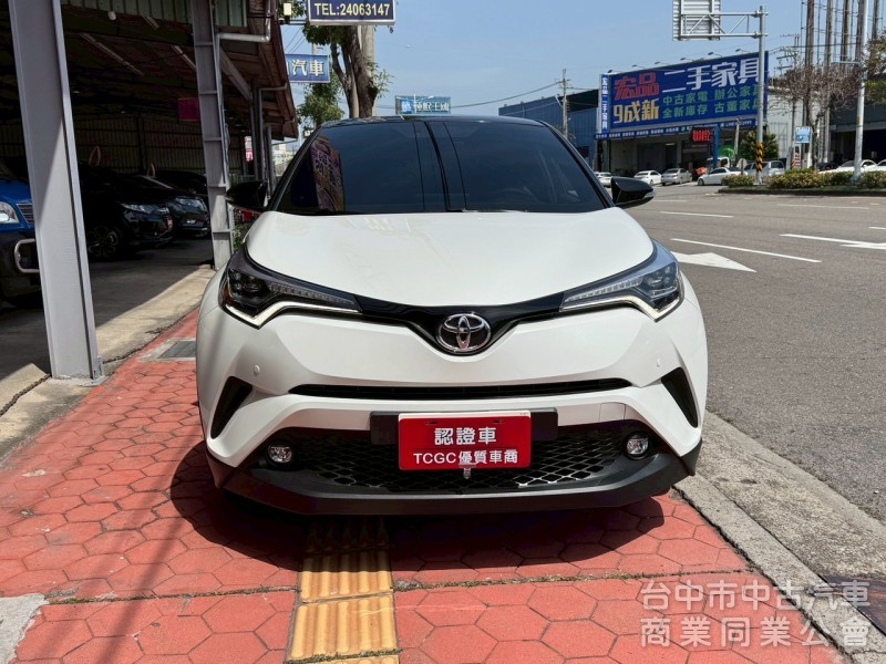 2019 CHR 1.2豪華 跑七萬多公里