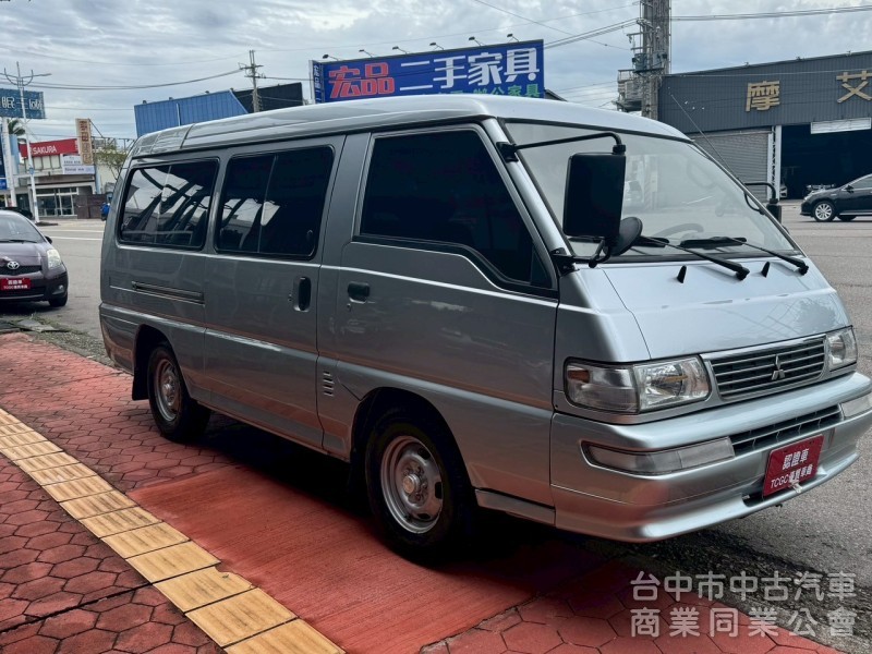 2010 得利卡箱型車