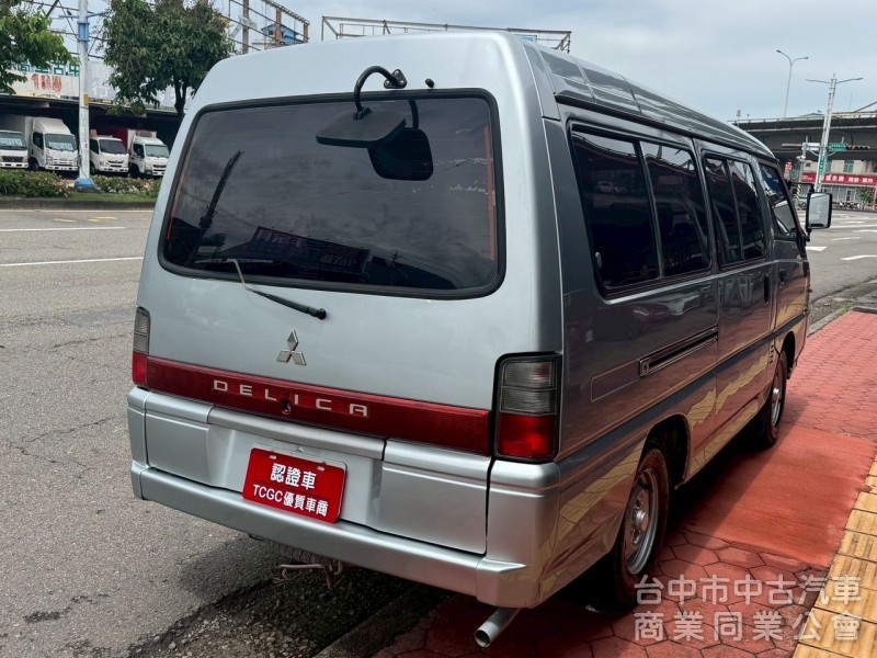 2010 得利卡箱型車