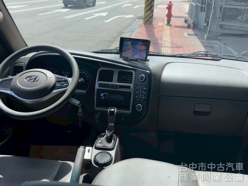 2022/11 小霸王 雙廂自排 跑三萬多公里