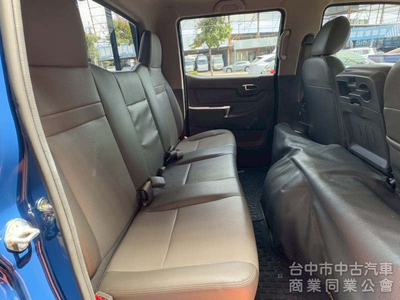 2022/11 小霸王 雙廂自排 跑三萬多公里