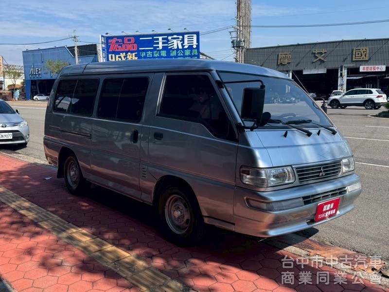 2010 得利卡 廂型車 跑十一萬