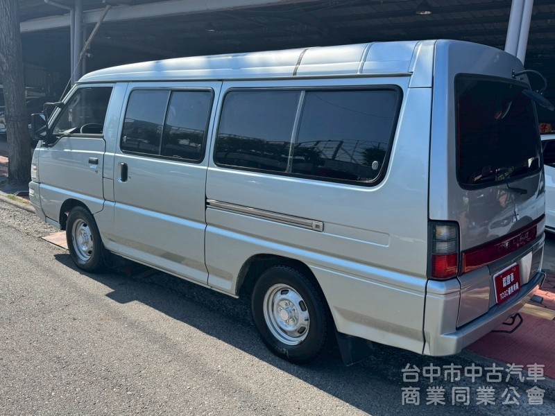2010 得利卡 廂型車 跑十一萬