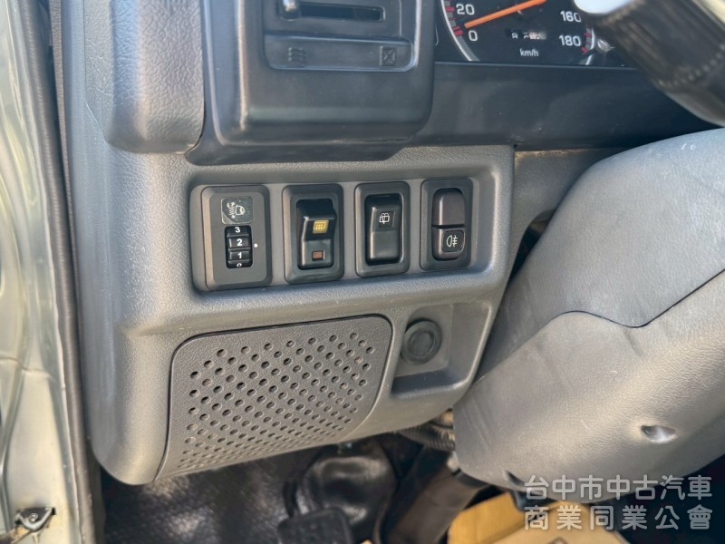 2010 得利卡 廂型車 跑十一萬