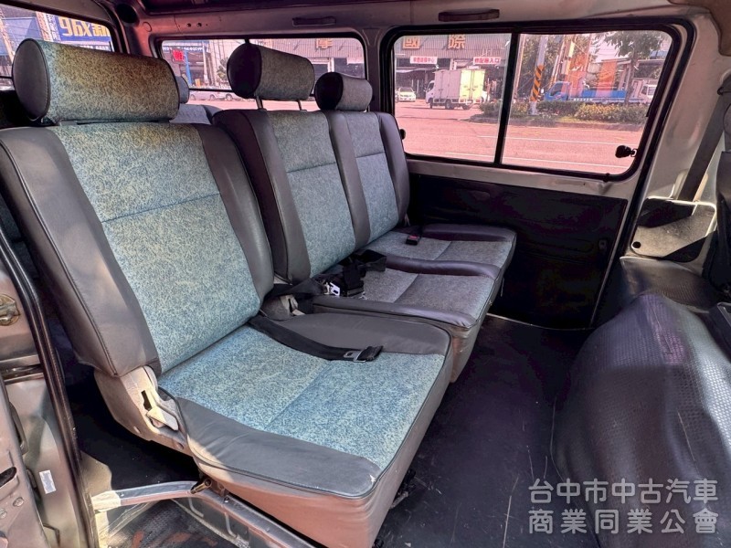 2010 得利卡 廂型車 跑十一萬