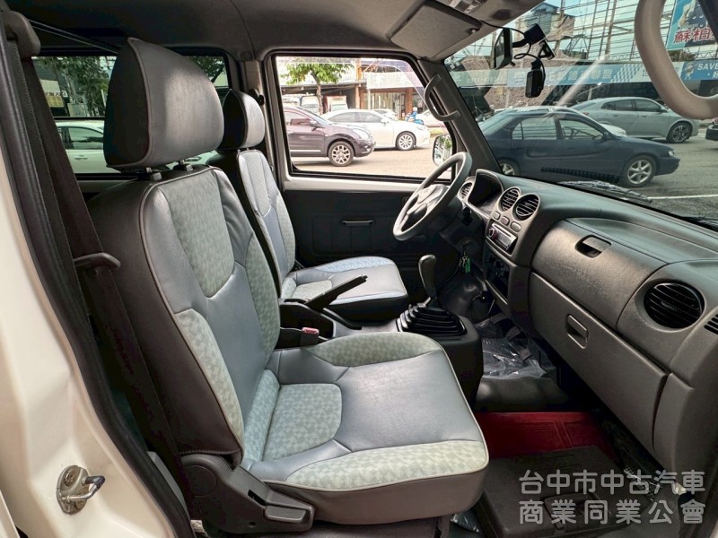 2016 菱利廂型車 貨車版兩人