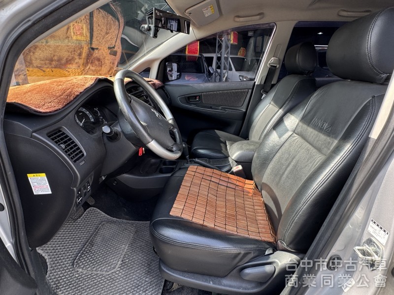 2012 Innova 2.0 E 跑六萬